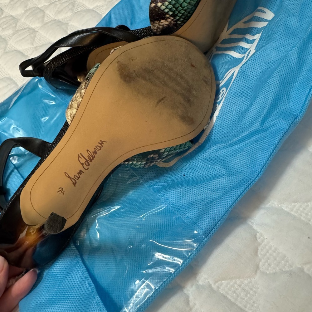 Sam Edelman - Picture 3 of 6